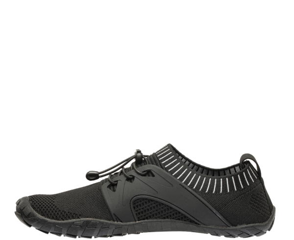 314404_0938060060_BOSKY_Black_Barefoot_02.png
