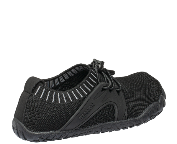 453530_1081060060_BOSKY_Junior_Black_06.png
